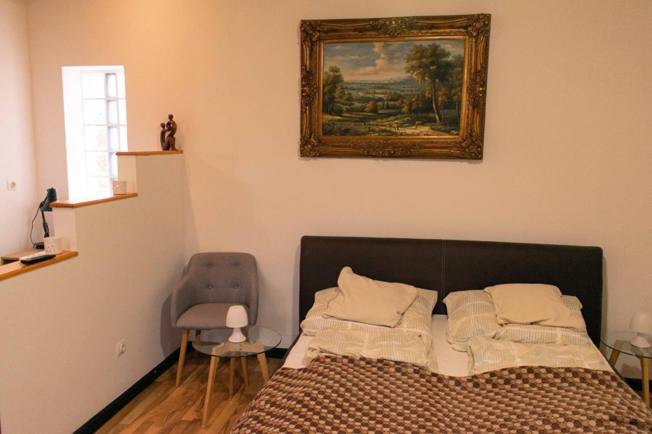 Borostyan Apartmanhaz Morahalom Ngoại thất bức ảnh