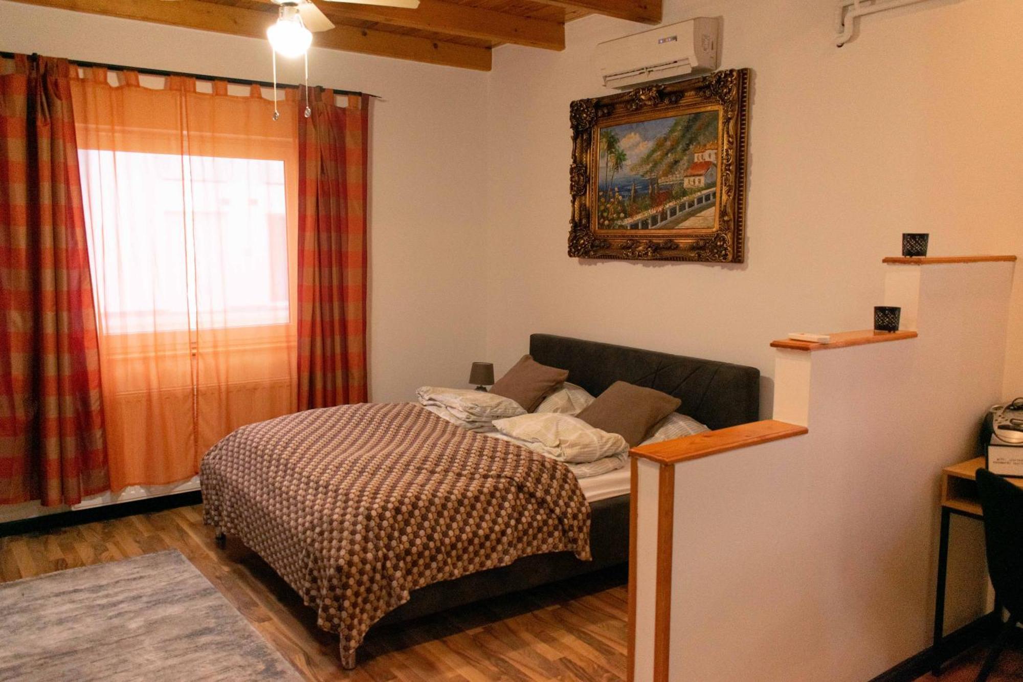 Borostyan Apartmanhaz Morahalom Ngoại thất bức ảnh