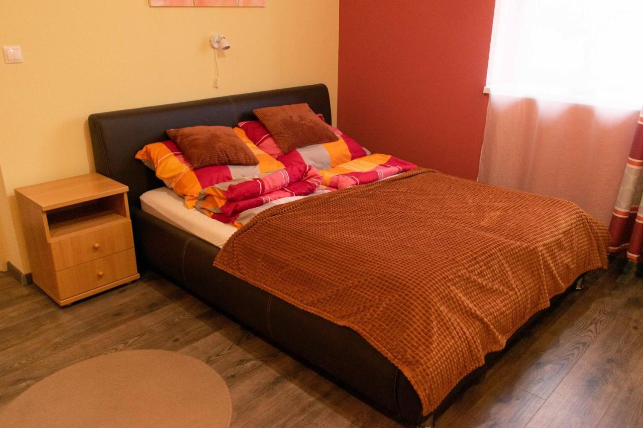 Borostyan Apartmanhaz Morahalom Ngoại thất bức ảnh