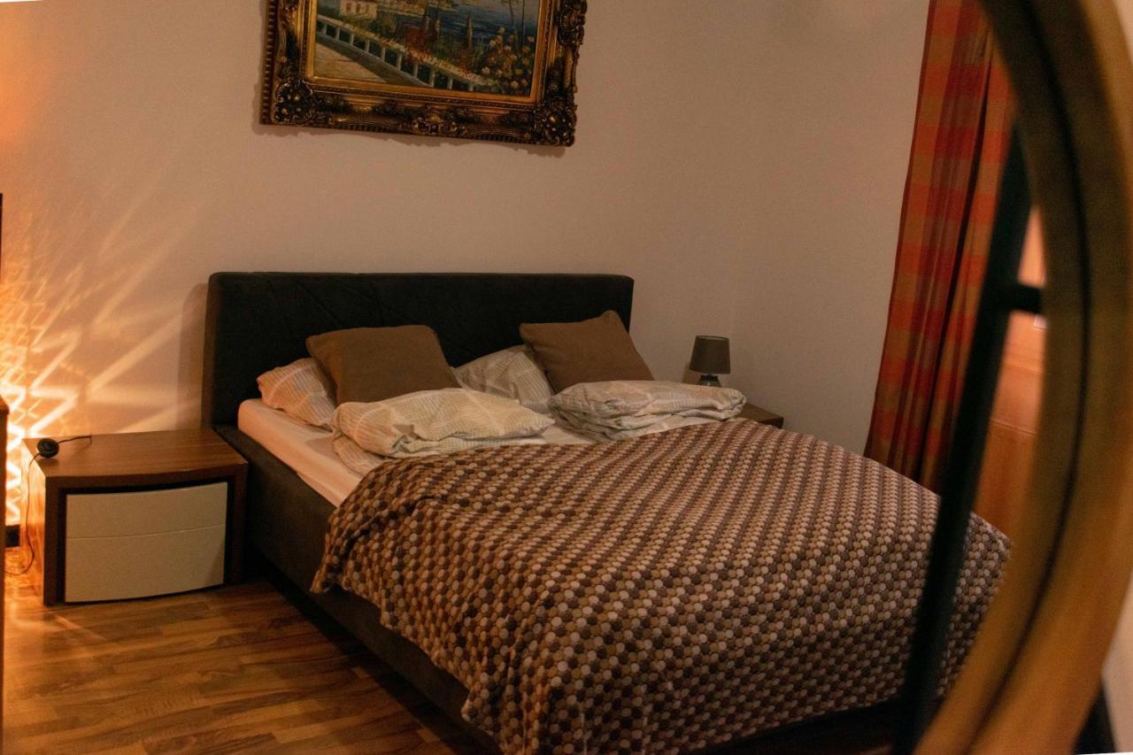 Borostyan Apartmanhaz Morahalom Ngoại thất bức ảnh
