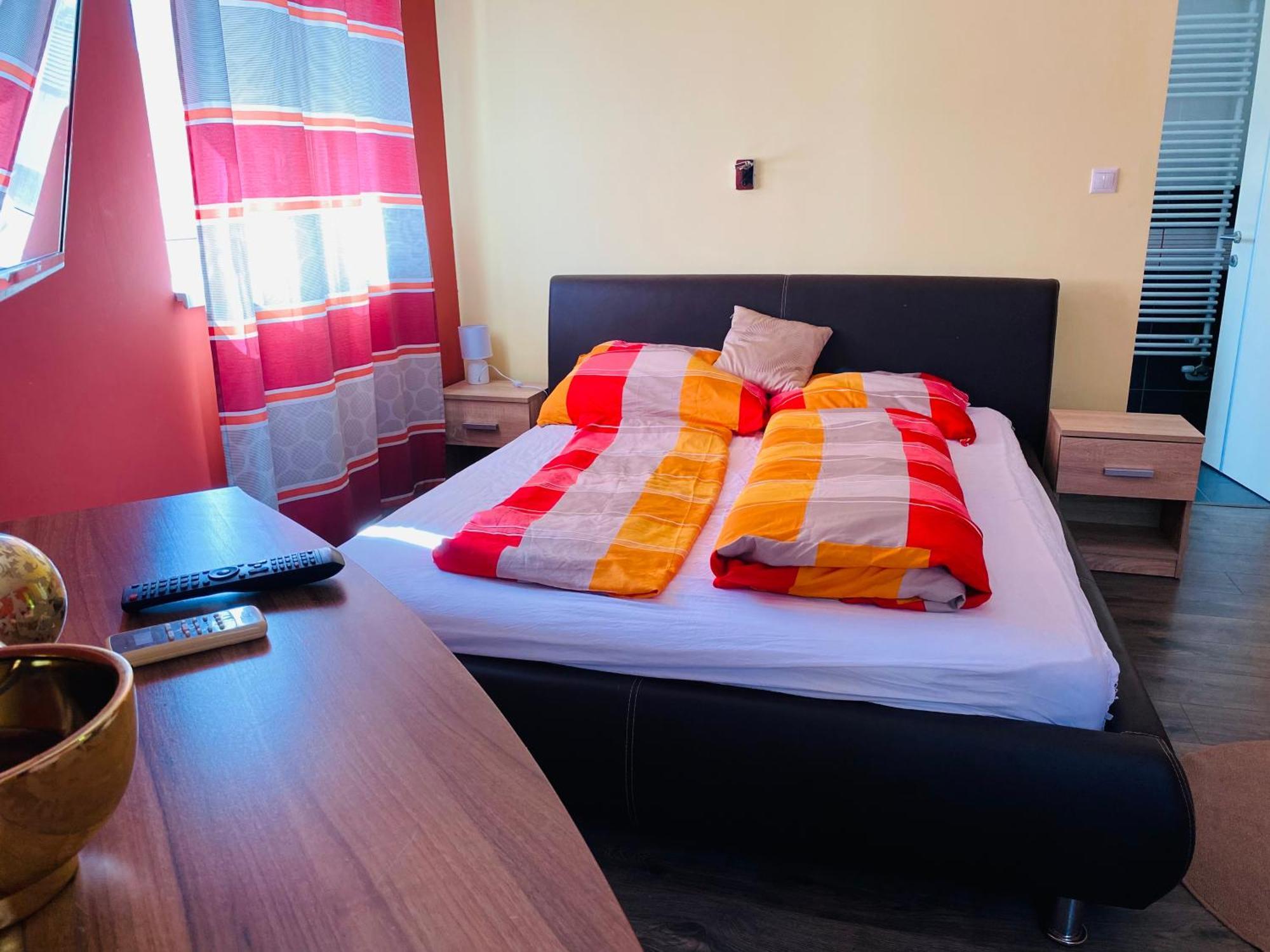 Borostyan Apartmanhaz Morahalom Ngoại thất bức ảnh