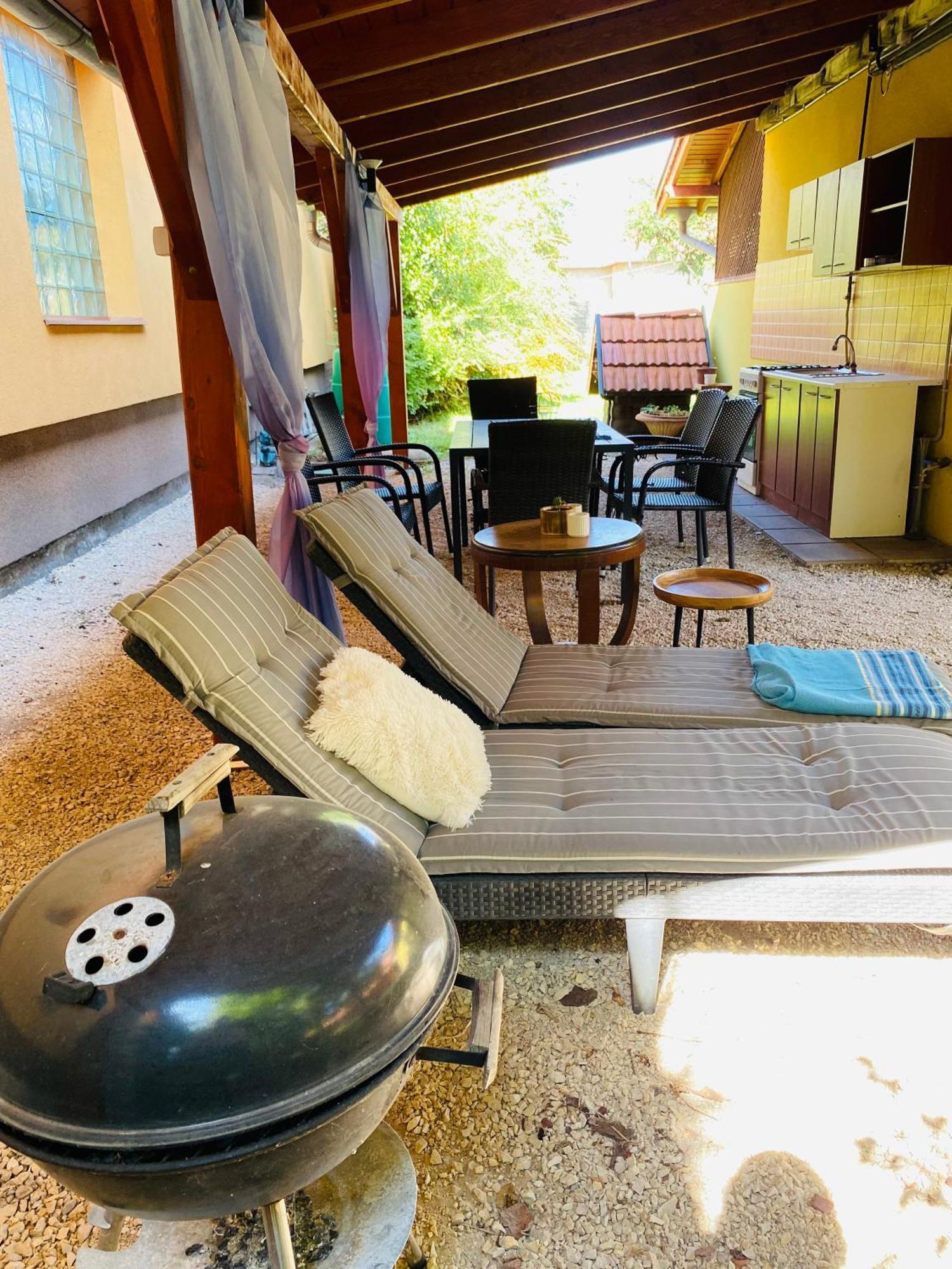 Borostyan Apartmanhaz Morahalom Ngoại thất bức ảnh